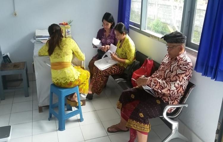MONITORING DAN EVALUASI OBAT PUSKESMAS DAN JARINGANNYA